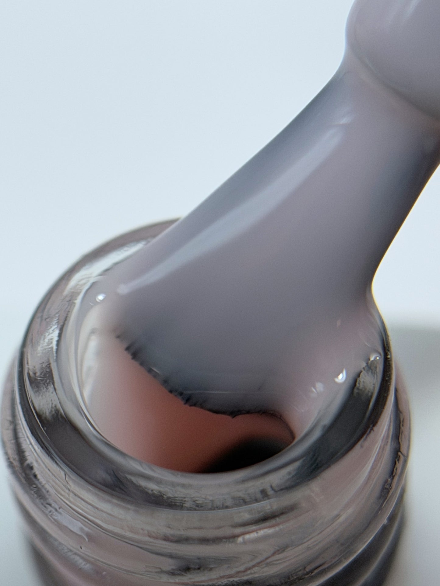 Gummibasis, Nude